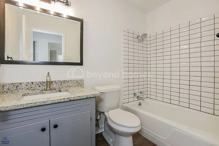 318 Hillwood Dr — Photo 14
