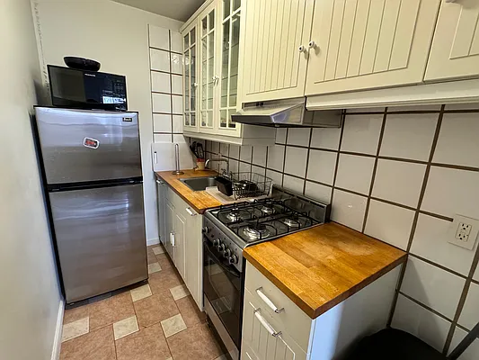 Rented by Brown Harris Stevens | media 8