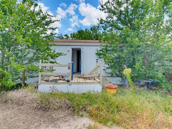 333 Pecan Dr NE, Mc Queeney, TX 78123