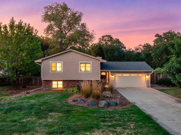 3404 Owasso St, Shoreview, MN 55126