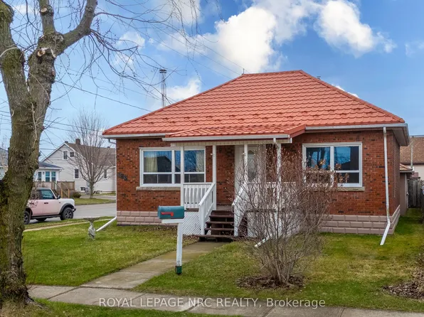 383 Bell St, Pt Colborne, ON L3K 1J7