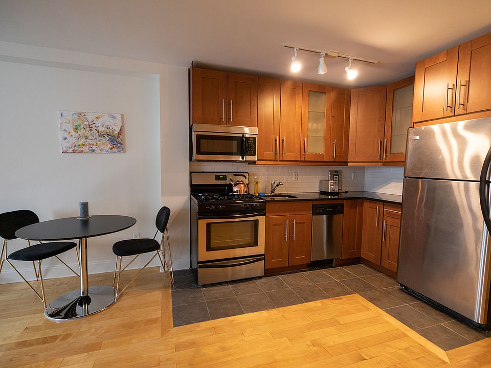 1st image of 362 W 53rd St APT 5R