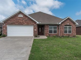 1206 N 22nd Pl, Rogers, AR 72756