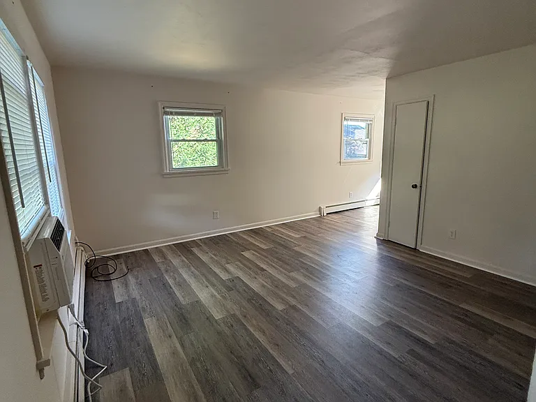 315 Richfield Ave #1 — Photo 9