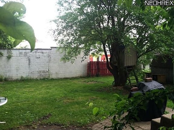 4th image of 252 S Elmwood Ave