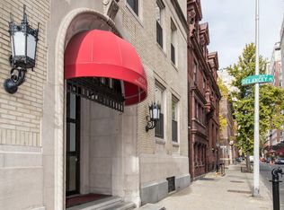 324 S 19th St #4A, Philadelphia, PA 19103