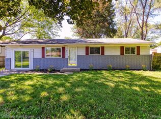 3564 Harrison Ave, Rochester Hills, MI 48307