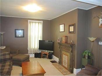 5th image of 511 Green St