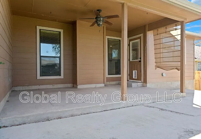 1634 Sunblossom Cir — Photo 11