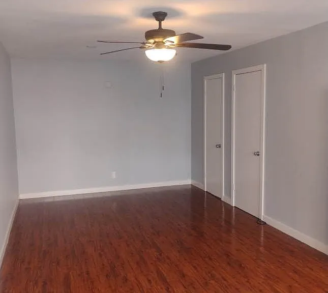 5545 Atlantic Ave #B — Photo 2
