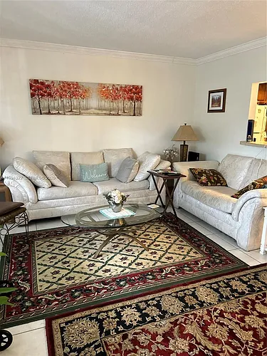 181 Newport #181-K Photo 1