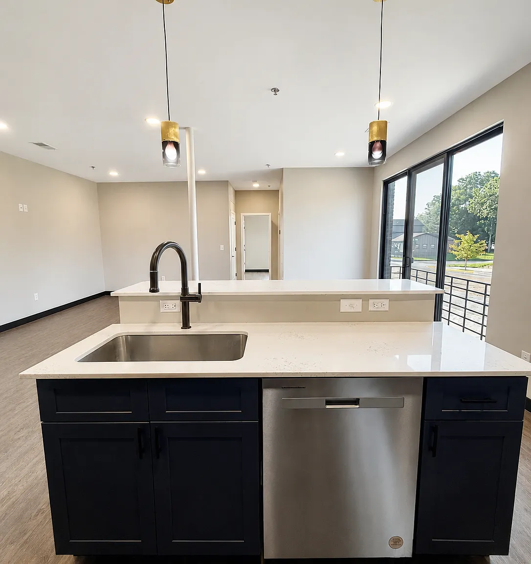 1 bed, 800 sqft, $1,250 — Photo 1