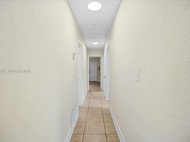 7604 Sw St #10 — Photo 6