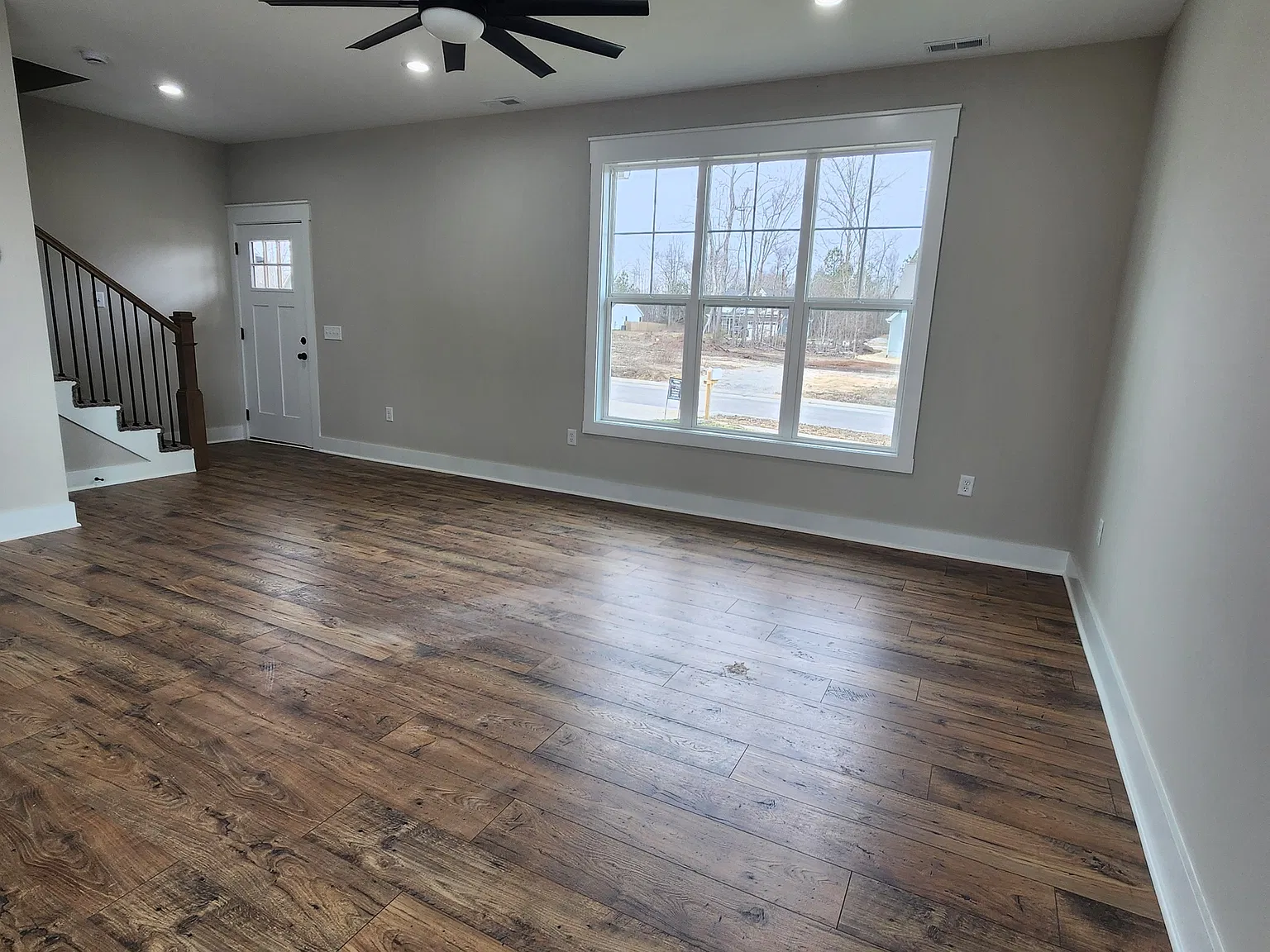 1625 Daly Drive - 1 — Photo 4