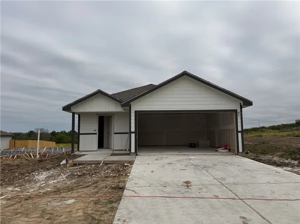 1252 Hickory Grv, Brenham, TX 77833