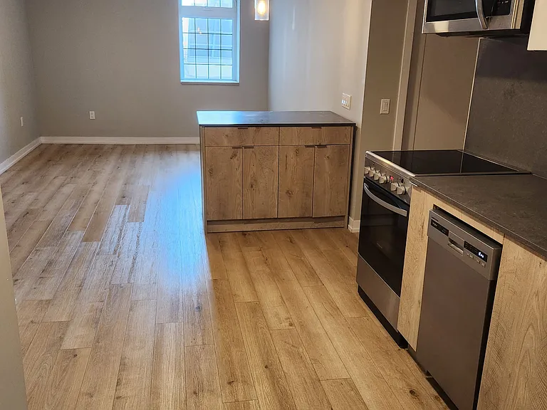 70 King St E #216 — Photo 7
