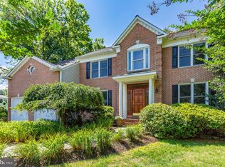 9009 Avis Ct, Vienna, VA 22182