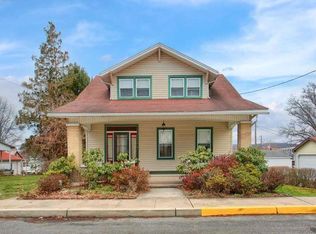 34 N 3rd St, Halifax, PA 17032