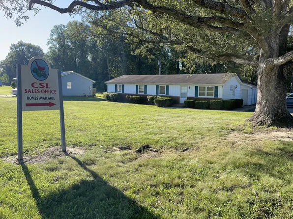 8 Hoosier Dr, North Vernon, IN 47265