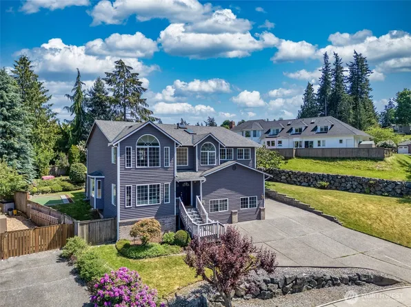 2423 Viewcrest Avenue, Everett, WA 98203