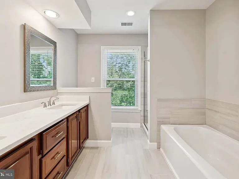 43290 Swampfox Ct — Photo 21