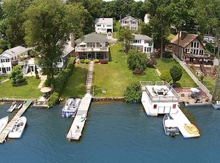 40 Shore Rd, Hopatcong, NJ 07843