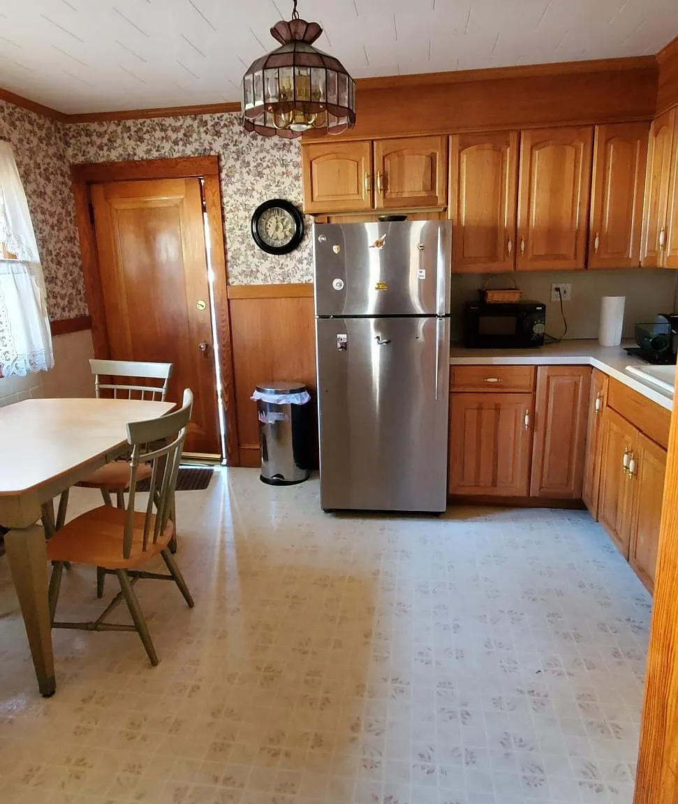 1 bed, 2000 sqft, $950 — Photo 1