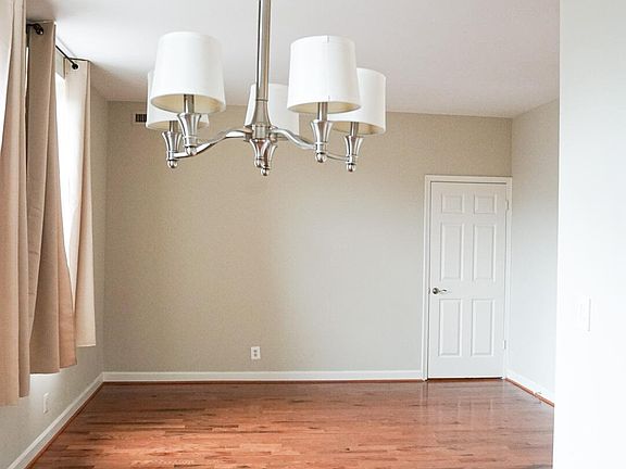 5th image of 1830 17th St NW APT 305