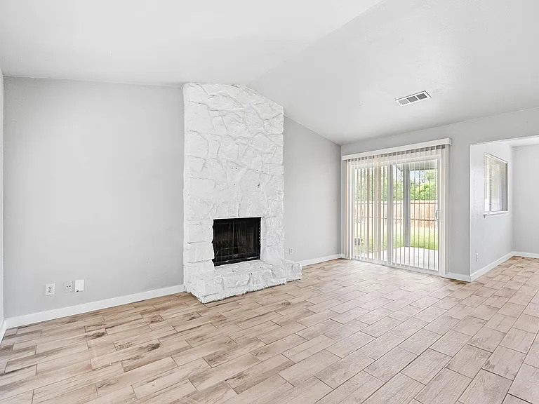 7505 Saint Amant Pl #A — Photo 4