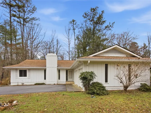 4787 Bayshore Dr, Seneca, SC 29672