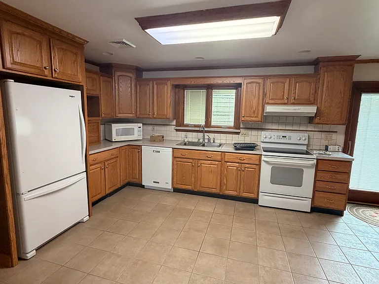 5391 Chapmans Rd #2 — Photo 7