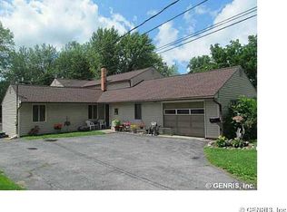 153 Stafford St, Palmyra, NY 14522