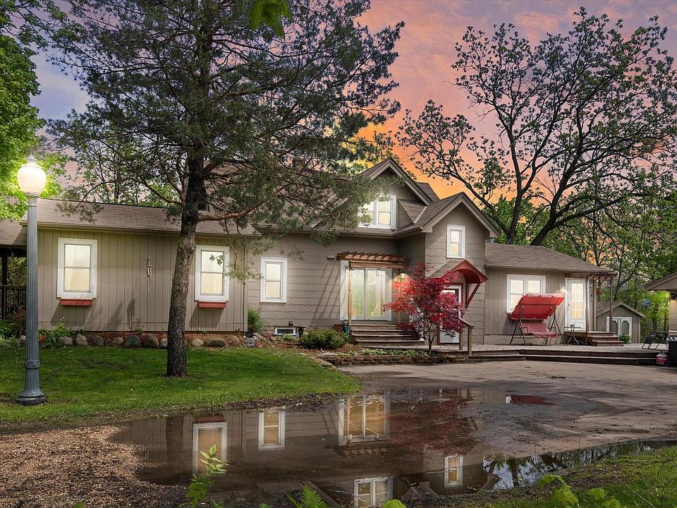 8034 South 20th STREET, Oak Creek, WI 53154 Zillow