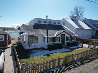 5544 E Eastview Ln, Port Clinton, OH 43452