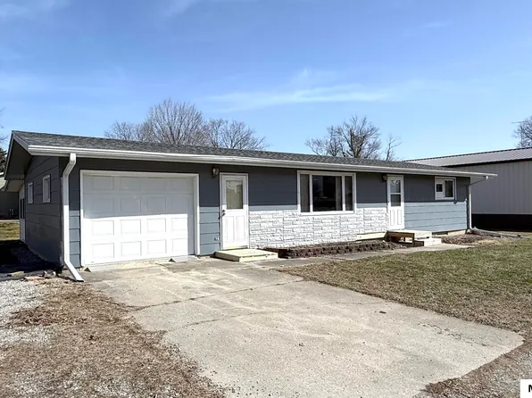 120 6th St N, Rockwell, IA 50469