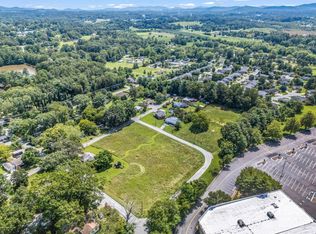 410 Freeman St, Hendersonville, NC 28792