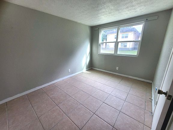 5th image of 3812 N Canal St APT 209