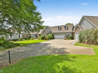 140 Lake Park South Dr, Griffin, GA 30224