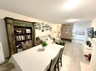 488 W 40th Ave, Vancouver, BC V5Y2R4