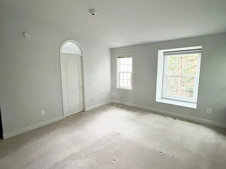8021 Merry Oaks Ct — Photo 30