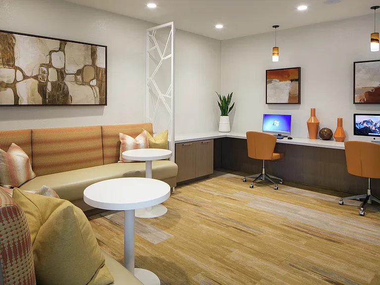 Aliso Town Center Apartment Homes — Photo 13
