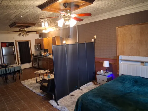 1 Rowhouse Ln #1R, Pittston, PA 18640
