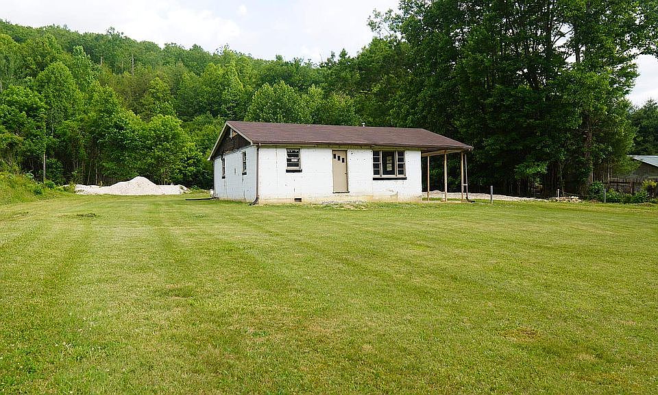 1st image of 322 Odom Branch Rd