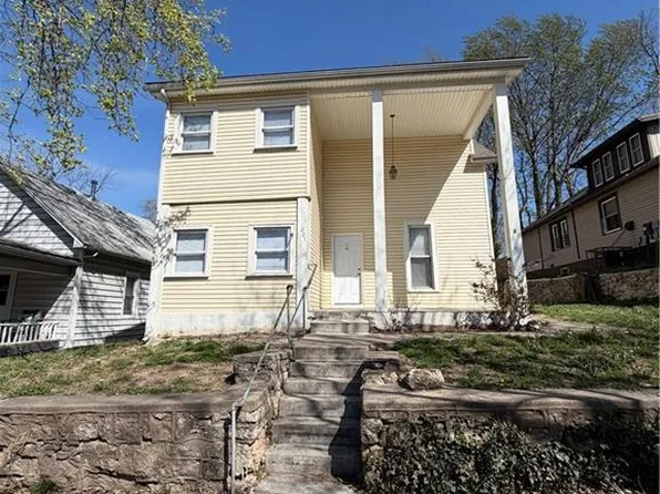 201 S Willis Ave, Independence, MO 64050