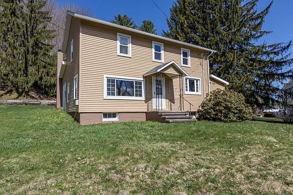 1st image of 8 Highland St