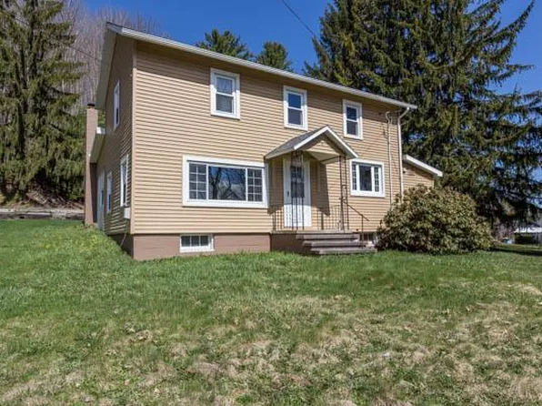 8 Highland St, Wellsboro, PA 16901