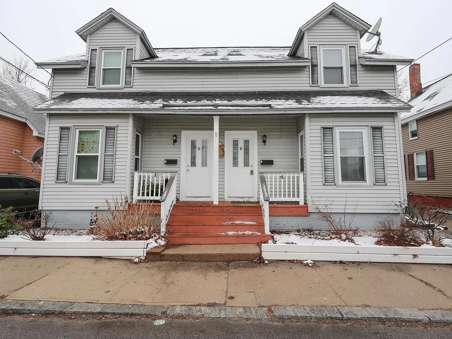 2 bed, 1.0 bath, 1188 sqft, $2,200 — Photo 1
