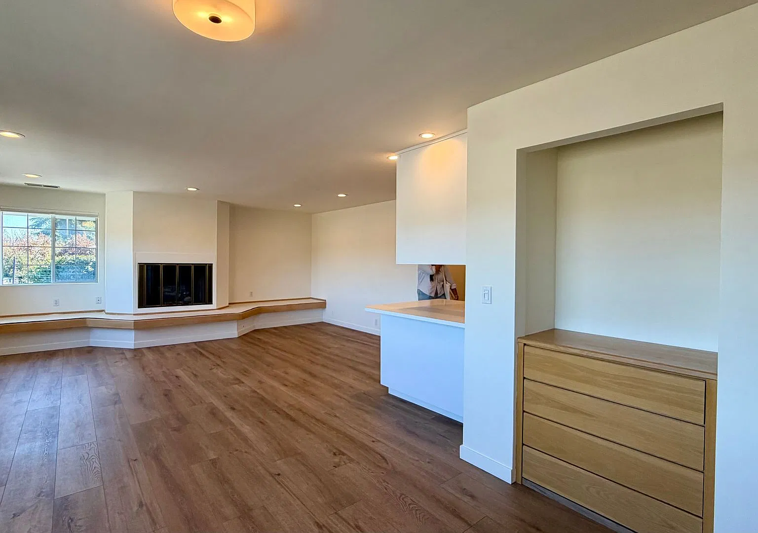 Outside Leasing - 554 Miller Ave. — Photo 3