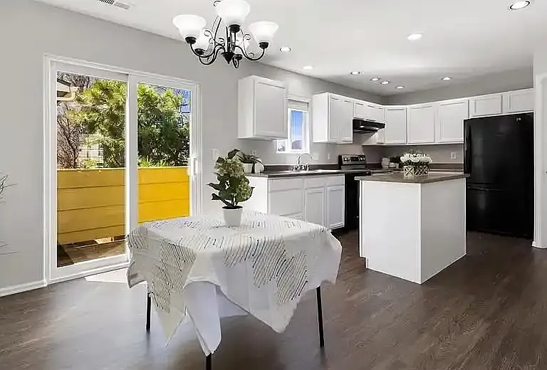 4943 Leland Point — Photo 4