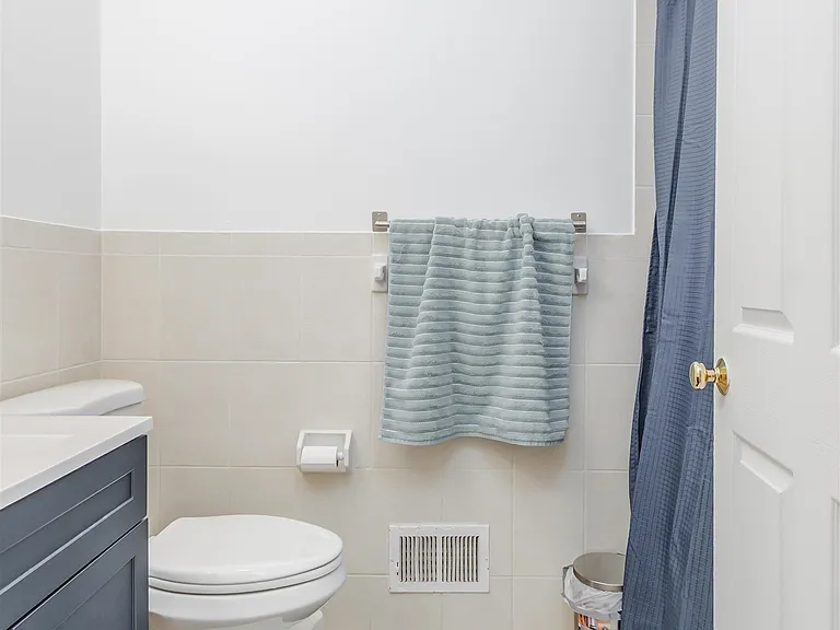225 Belvedere Dr #1 — Photo 14